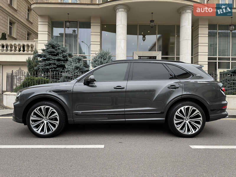 Внедорожник / Кроссовер Bentley Bentayga 2020 в Киеве