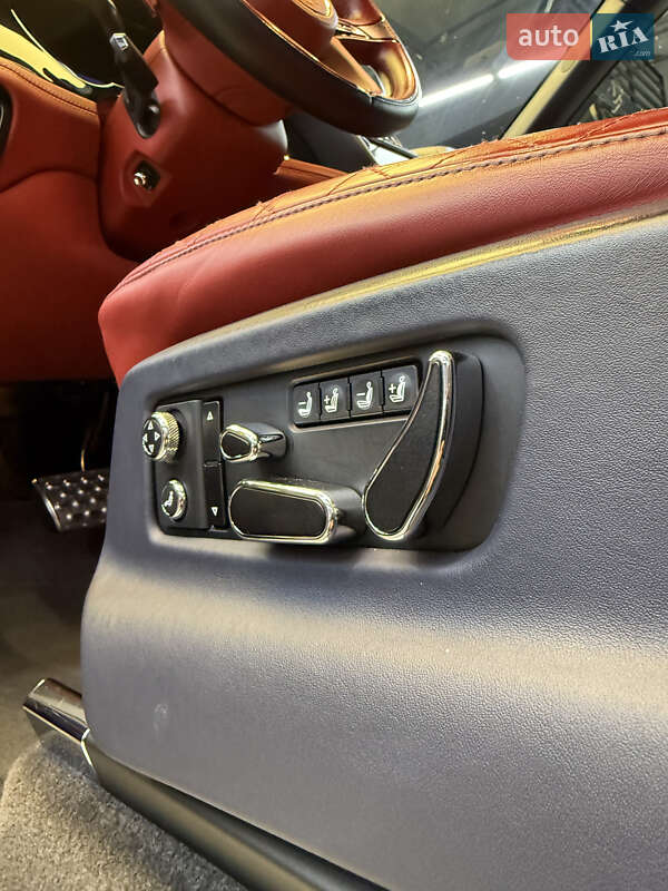 Внедорожник / Кроссовер Bentley Bentayga 2017 в Черновцах