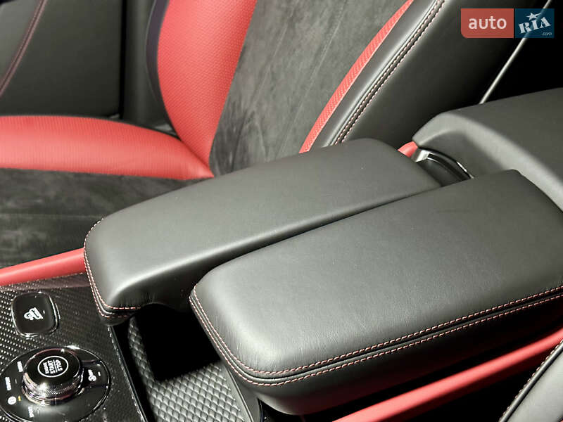 Внедорожник / Кроссовер Bentley Bentayga 2021 в Киеве фото 48 Внедорожник / Кроссовер Bentley Bentayga 2021 в Киеве