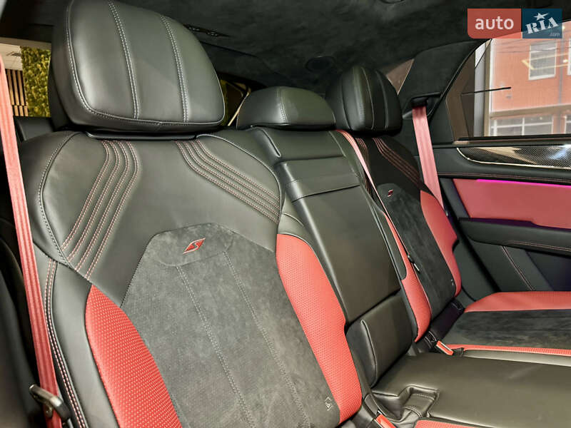 Внедорожник / Кроссовер Bentley Bentayga 2021 в Киеве фото 68 Внедорожник / Кроссовер Bentley Bentayga 2021 в Киеве