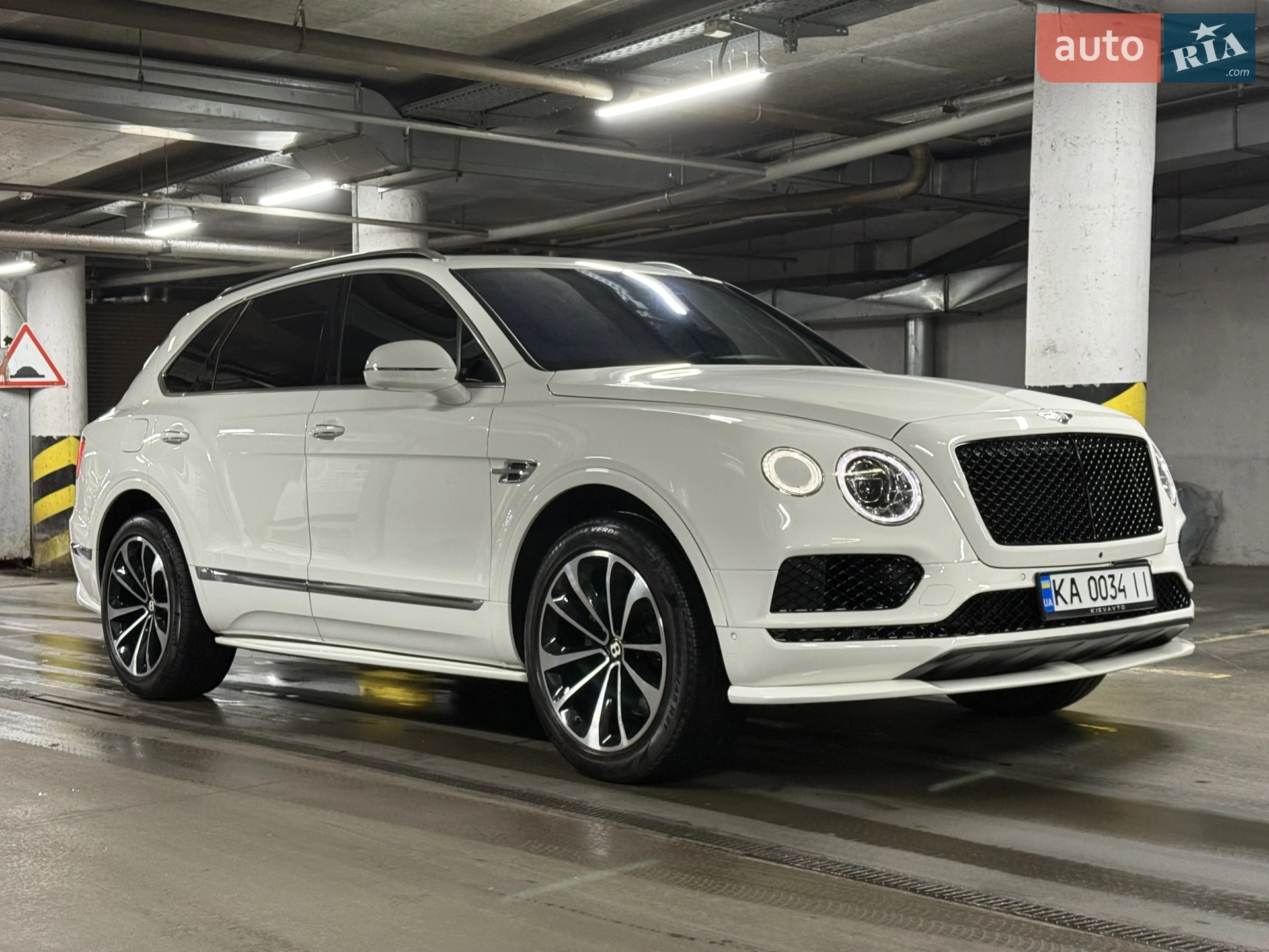 2019 Bentley Bentayga - мініатюра 17