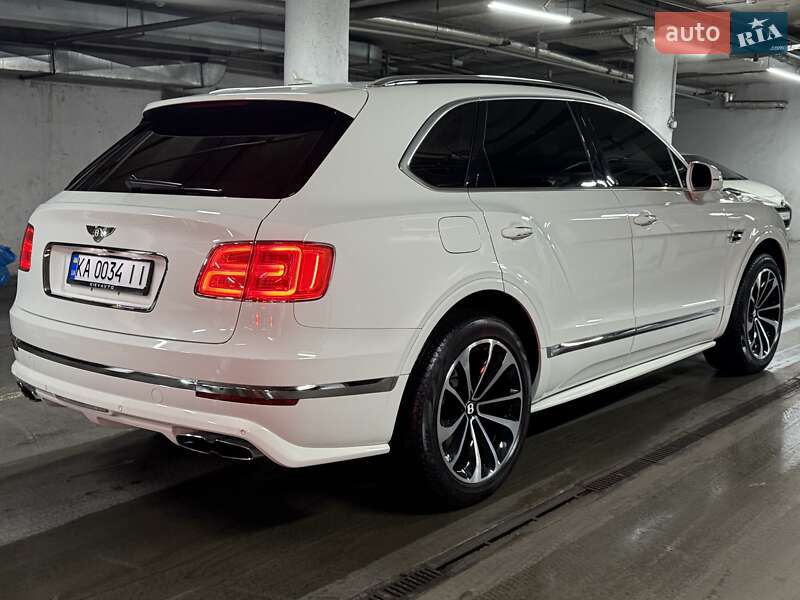 Внедорожник / Кроссовер Bentley Bentayga 2019 в Киеве фото 20 Внедорожник / Кроссовер Bentley Bentayga 2019 в Киеве