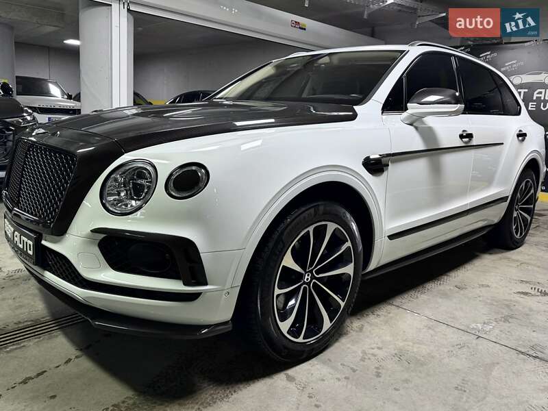 Внедорожник / Кроссовер Bentley Bentayga 2018 в Киеве