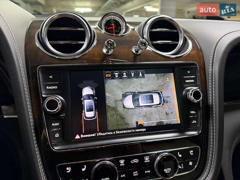 Внедорожник / Кроссовер Bentley Bentayga 2018 в Киеве