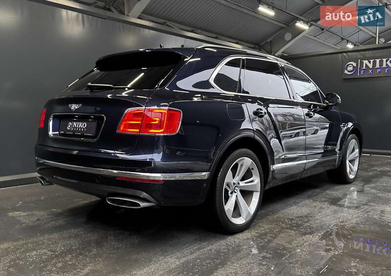 Позашляховик / Кросовер Bentley Bentayga 2017 в Києві