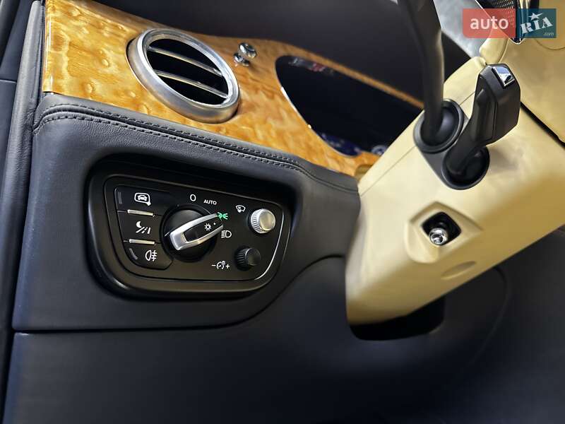 Позашляховик / Кросовер Bentley Bentayga 2017 в Києві