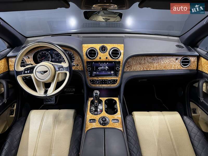 Позашляховик / Кросовер Bentley Bentayga 2017 в Києві