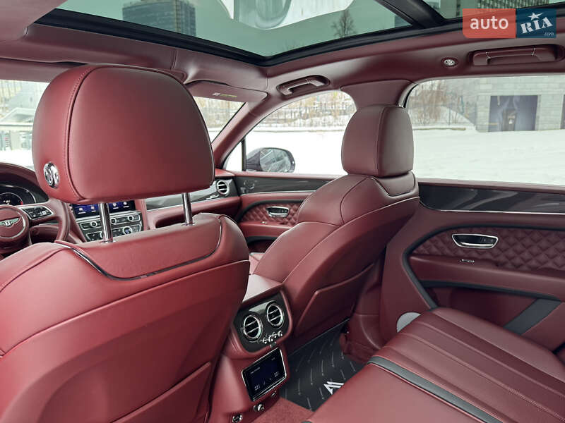 Позашляховик / Кросовер Bentley Bentayga 2021 в Києві