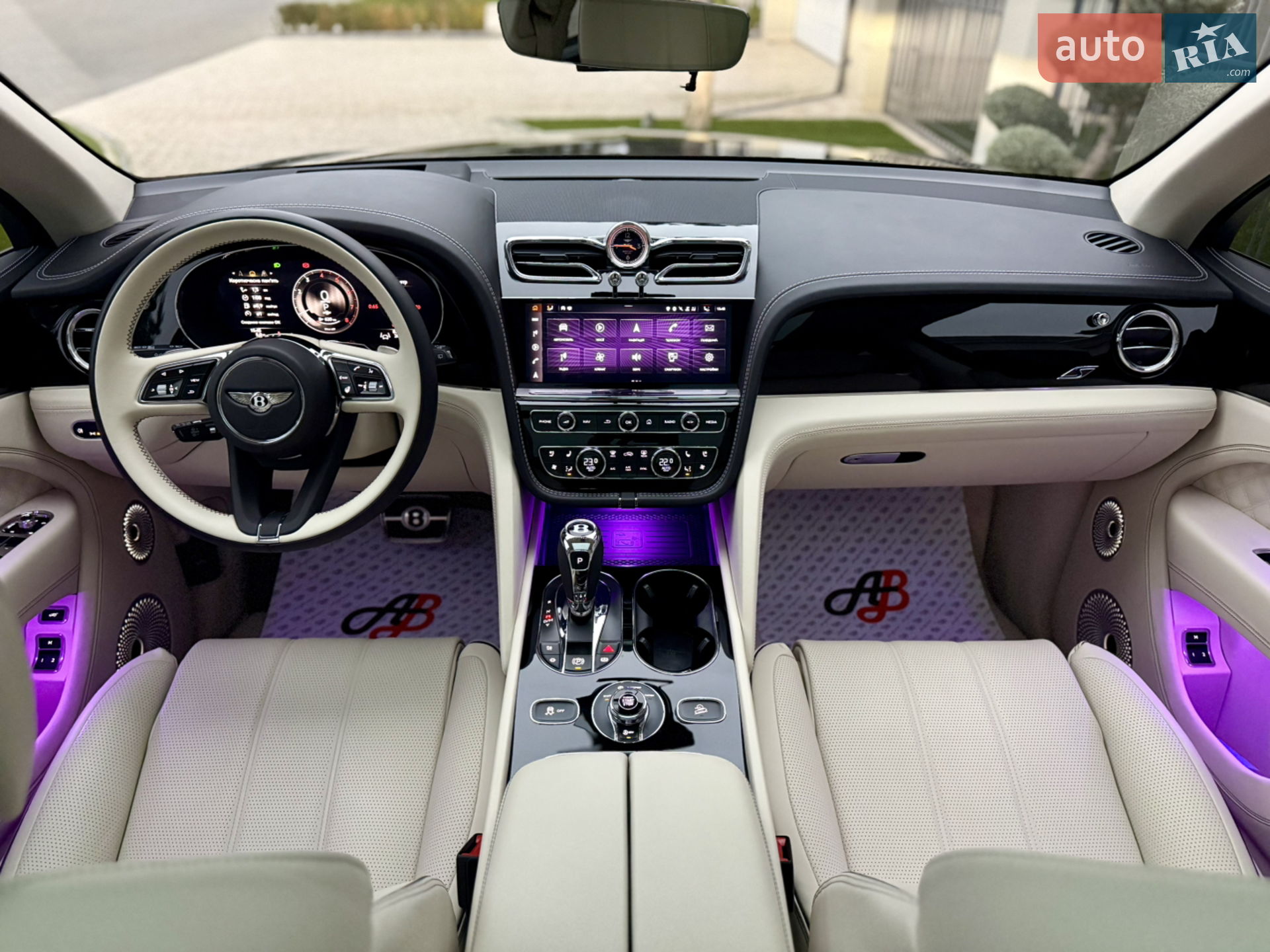 2024 Bentley Bentayga - мініатюра 43