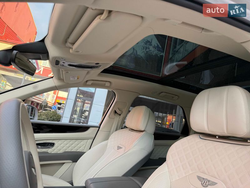 Внедорожник / Кроссовер Bentley Bentayga 2023 в Львове