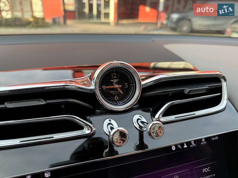 Внедорожник / Кроссовер Bentley Bentayga 2023 в Львове