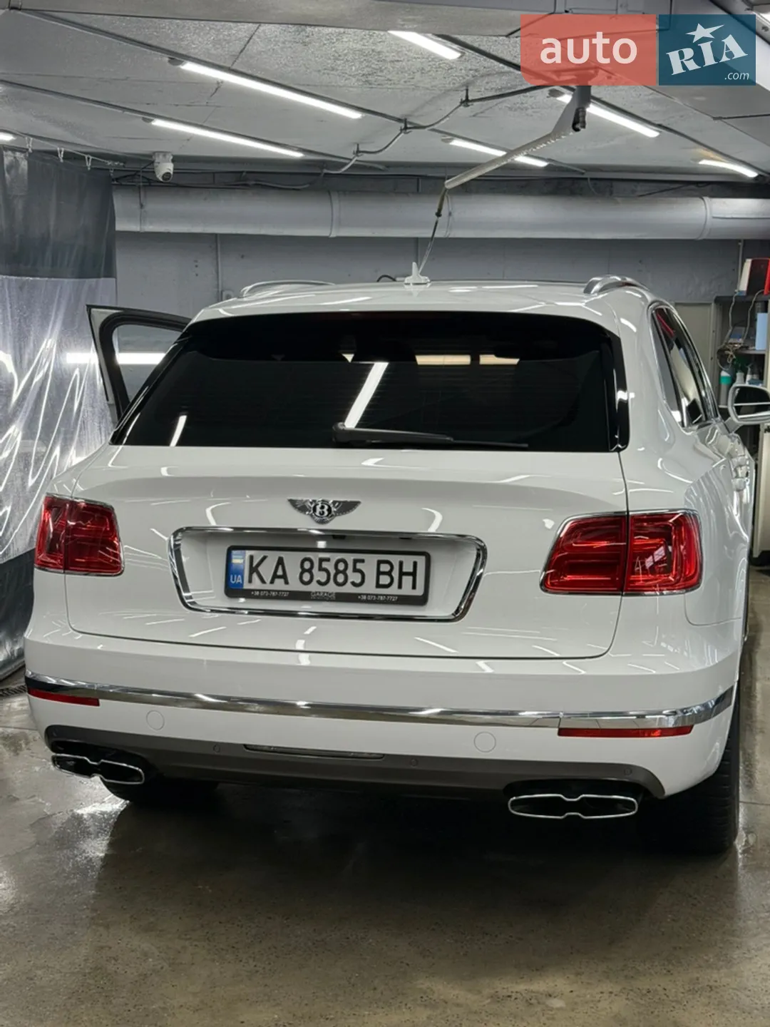 2017 Bentley Bentayga - мініатюра 3