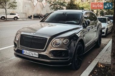 Внедорожник / Кроссовер Bentley Bentayga 2019 в Киеве