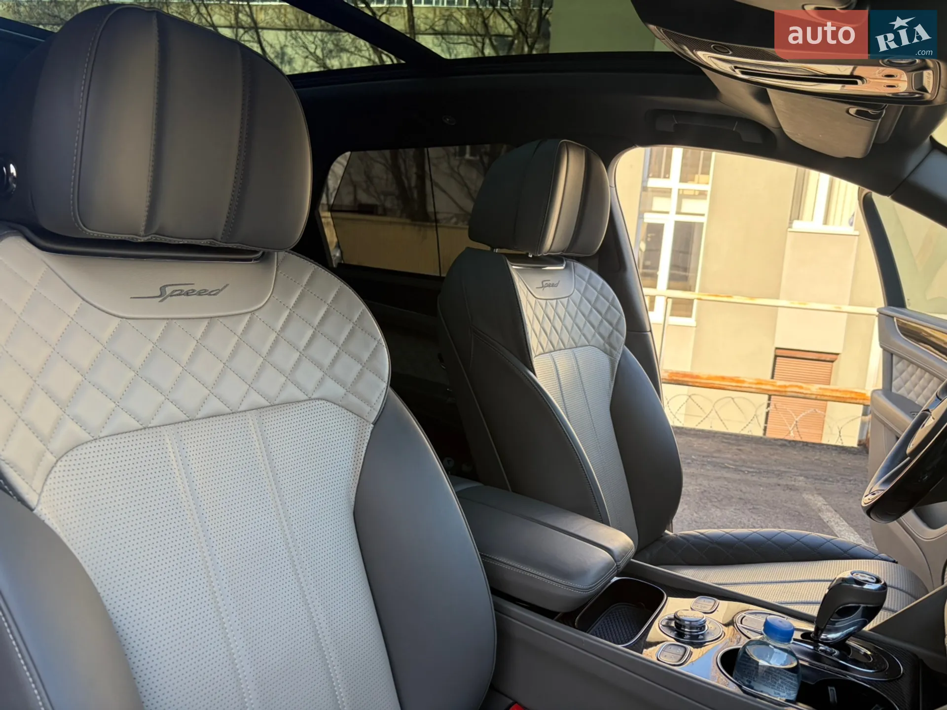 2019 Bentley Bentayga - мініатюра 19