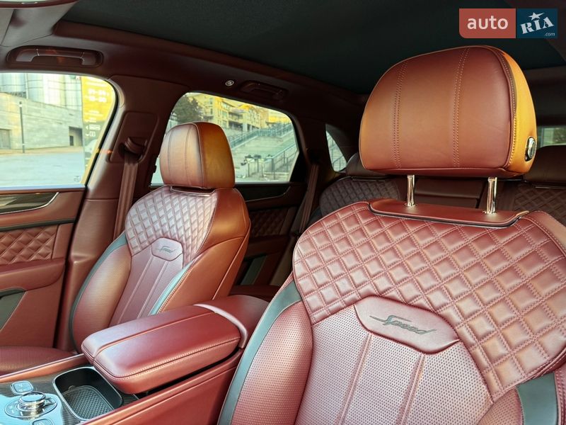 Внедорожник / Кроссовер Bentley Bentayga 2021 в Киеве