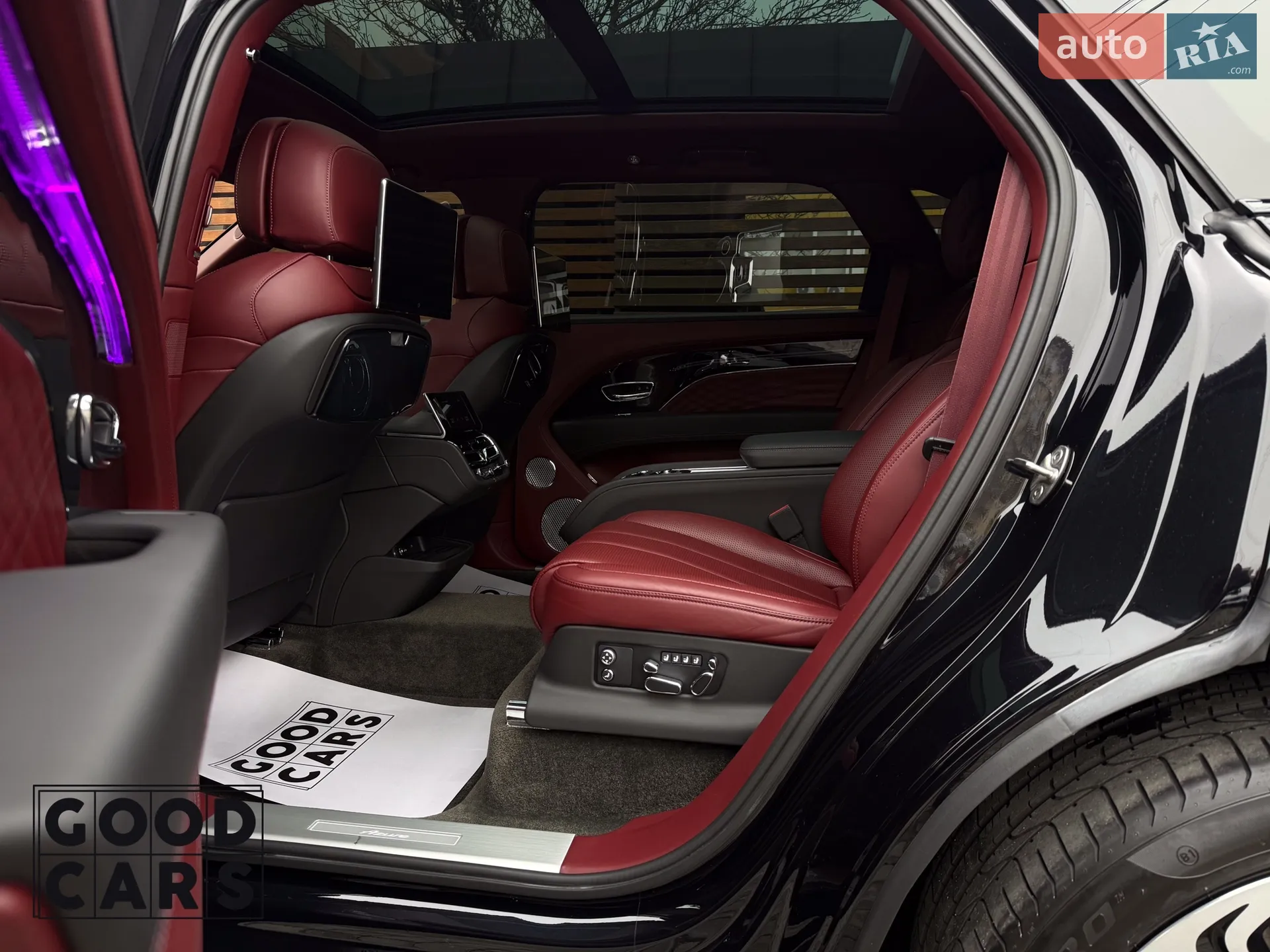 2022 Bentley Bentayga - мініатюра 32