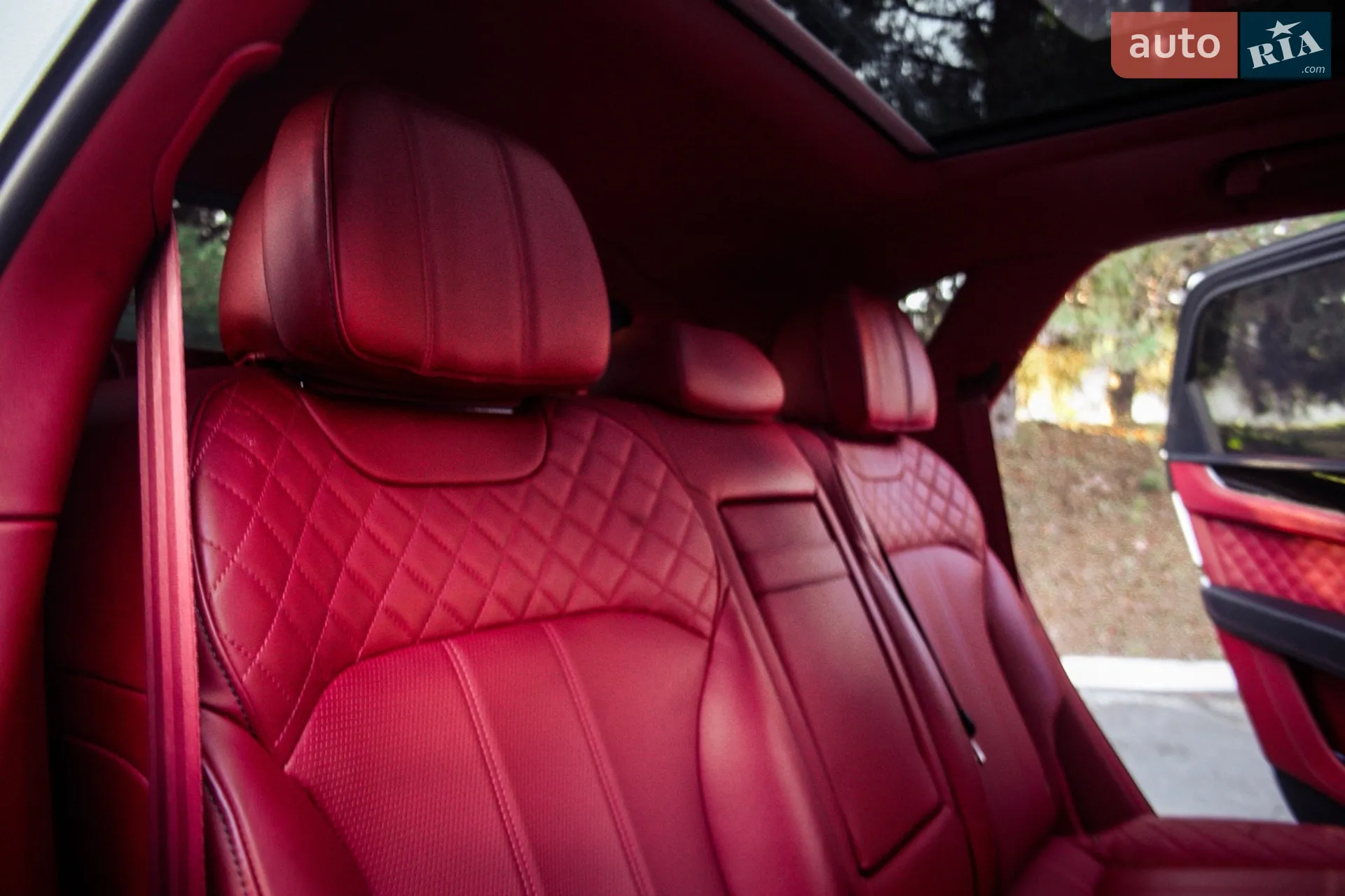 2017 Bentley Bentayga - мініатюра 33