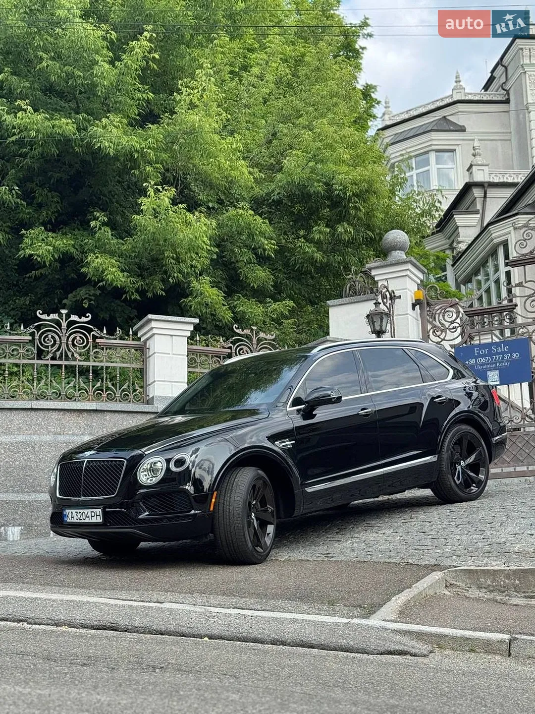 2018 Bentley Bentayga - мініатюра 14