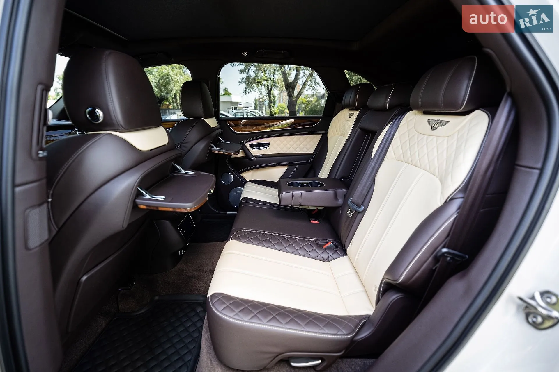2017 Bentley Bentayga - мініатюра 69
