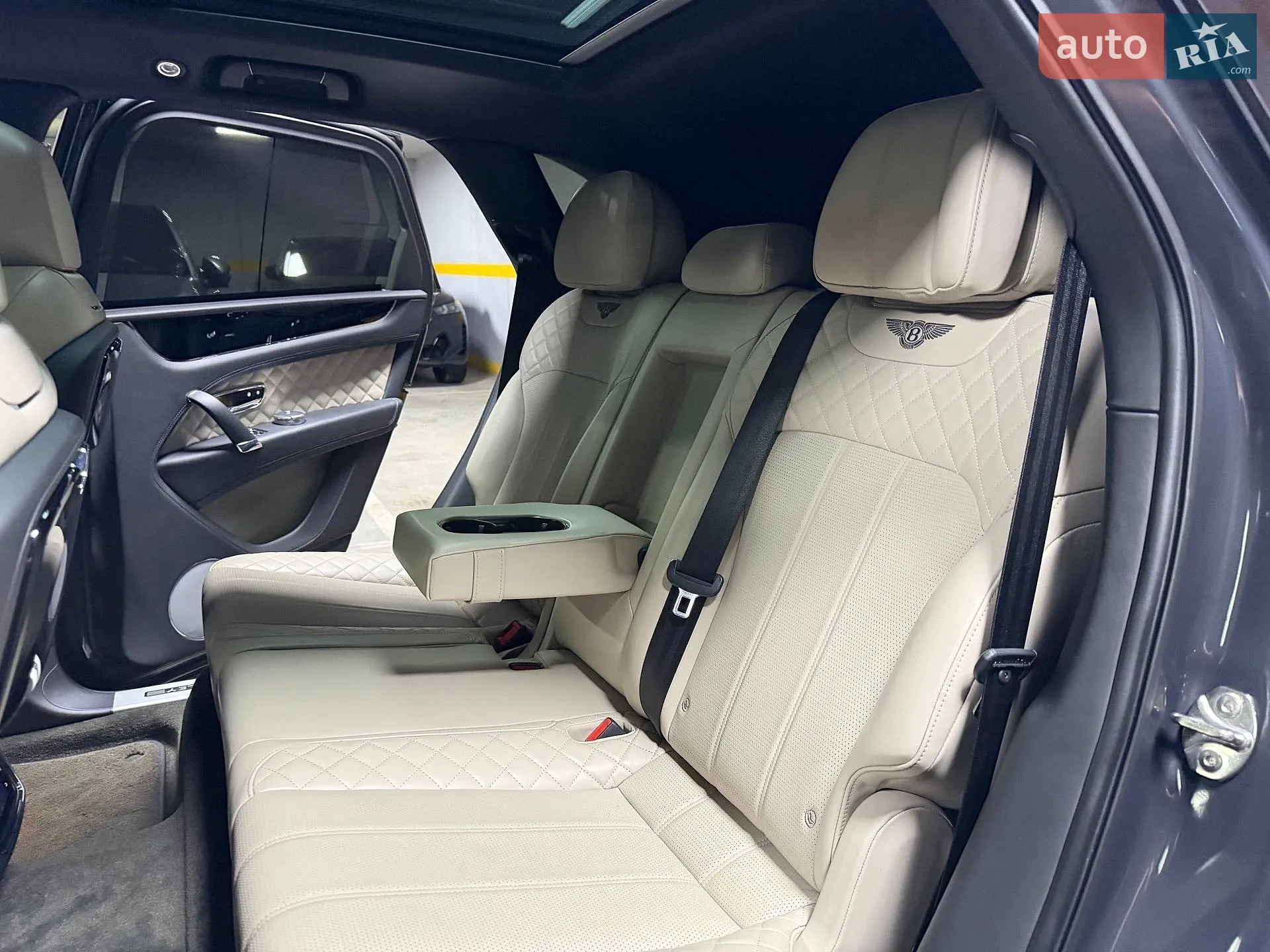 2016 Bentley Bentayga - мініатюра 68