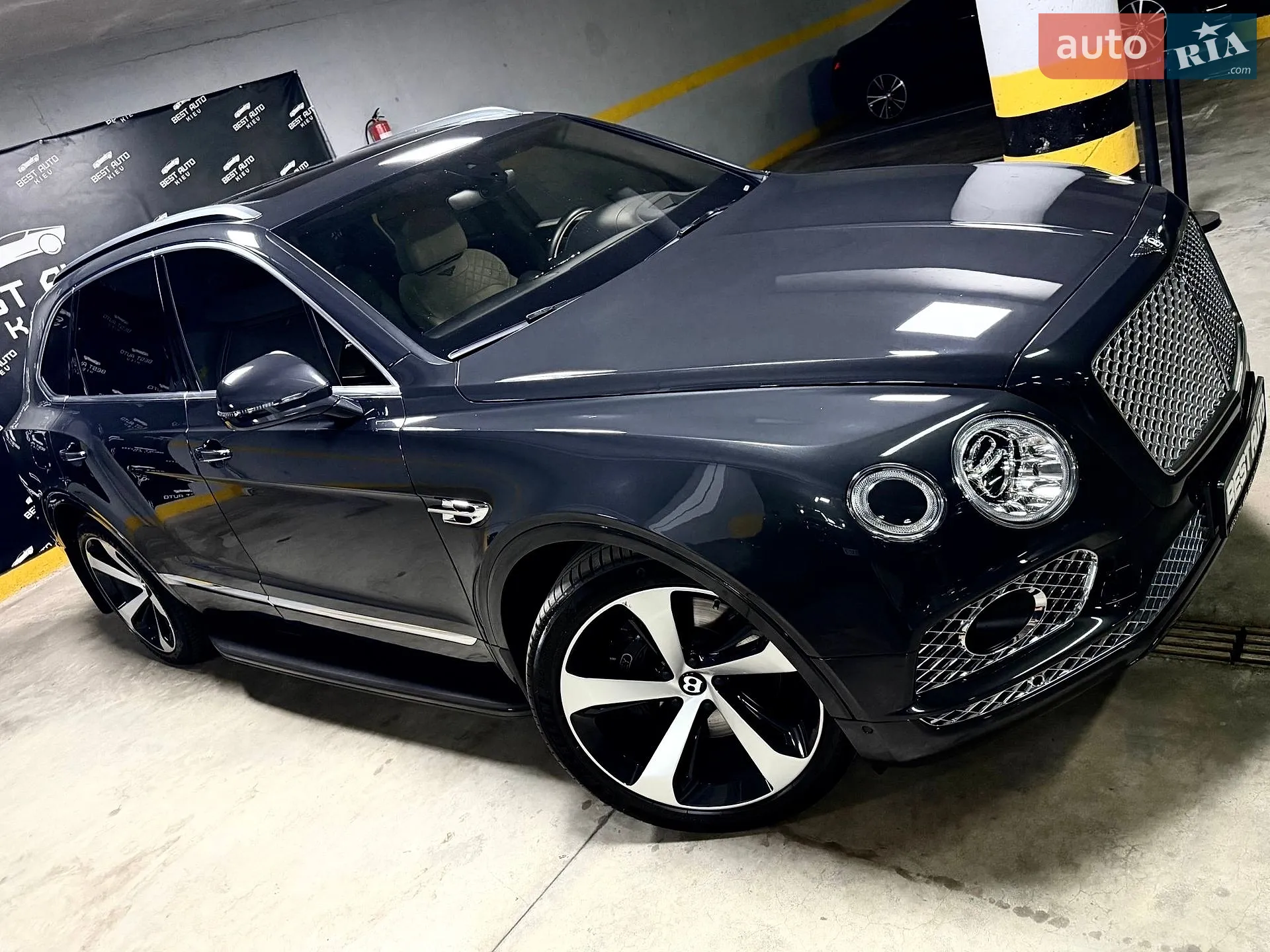 2016 Bentley Bentayga - мініатюра 113