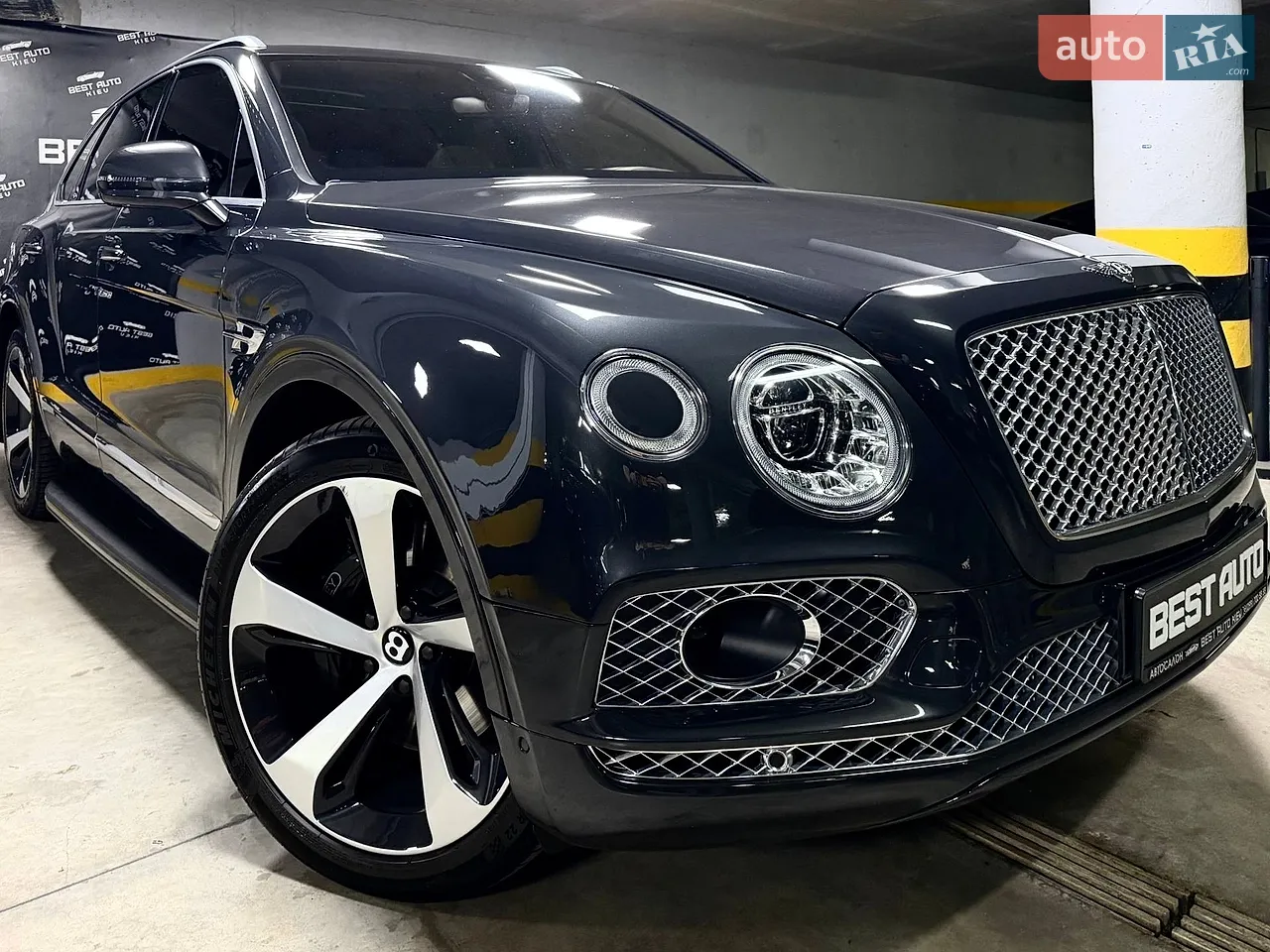2017 Bentley Bentayga - мініатюра 9