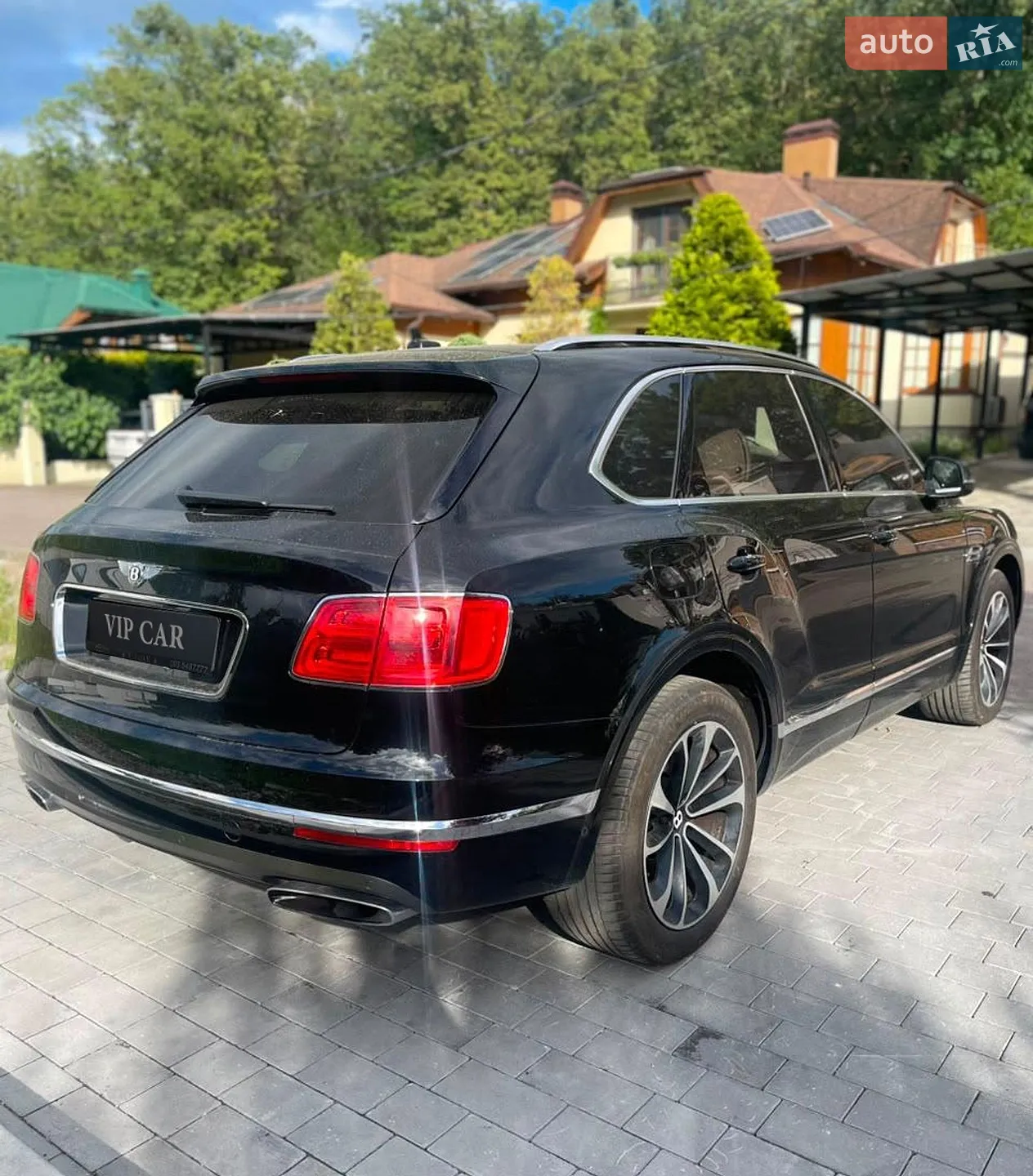 2016 Bentley Bentayga - мініатюра 4