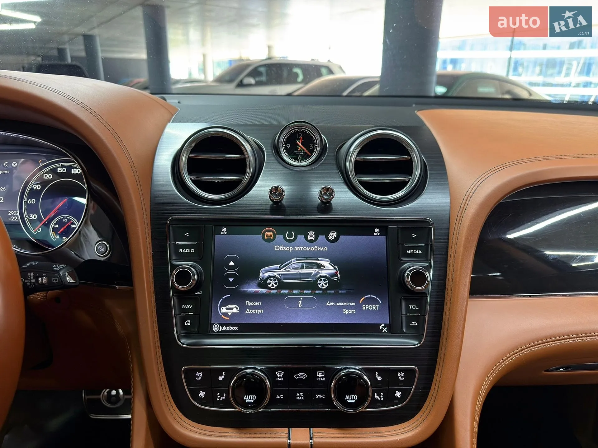 2018 Bentley Bentayga - мініатюра 29
