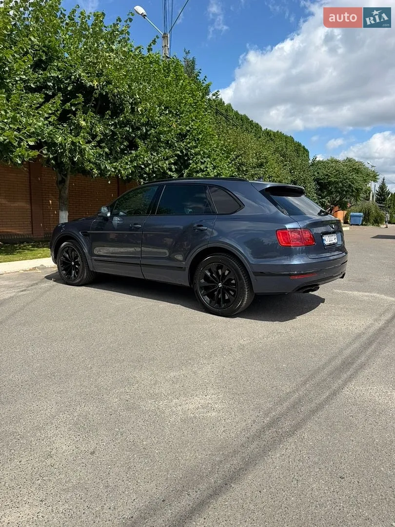 2017 Bentley Bentayga - мініатюра 5
