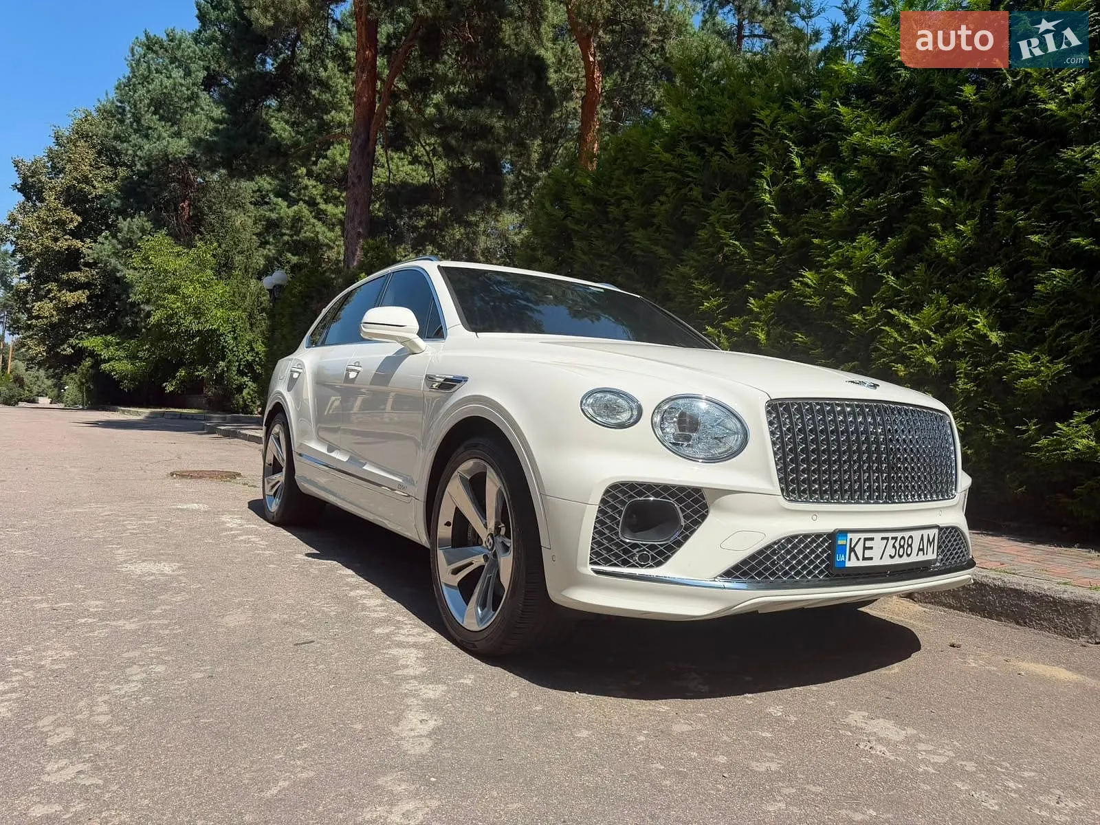 2021 Bentley Bentayga - мініатюра 2