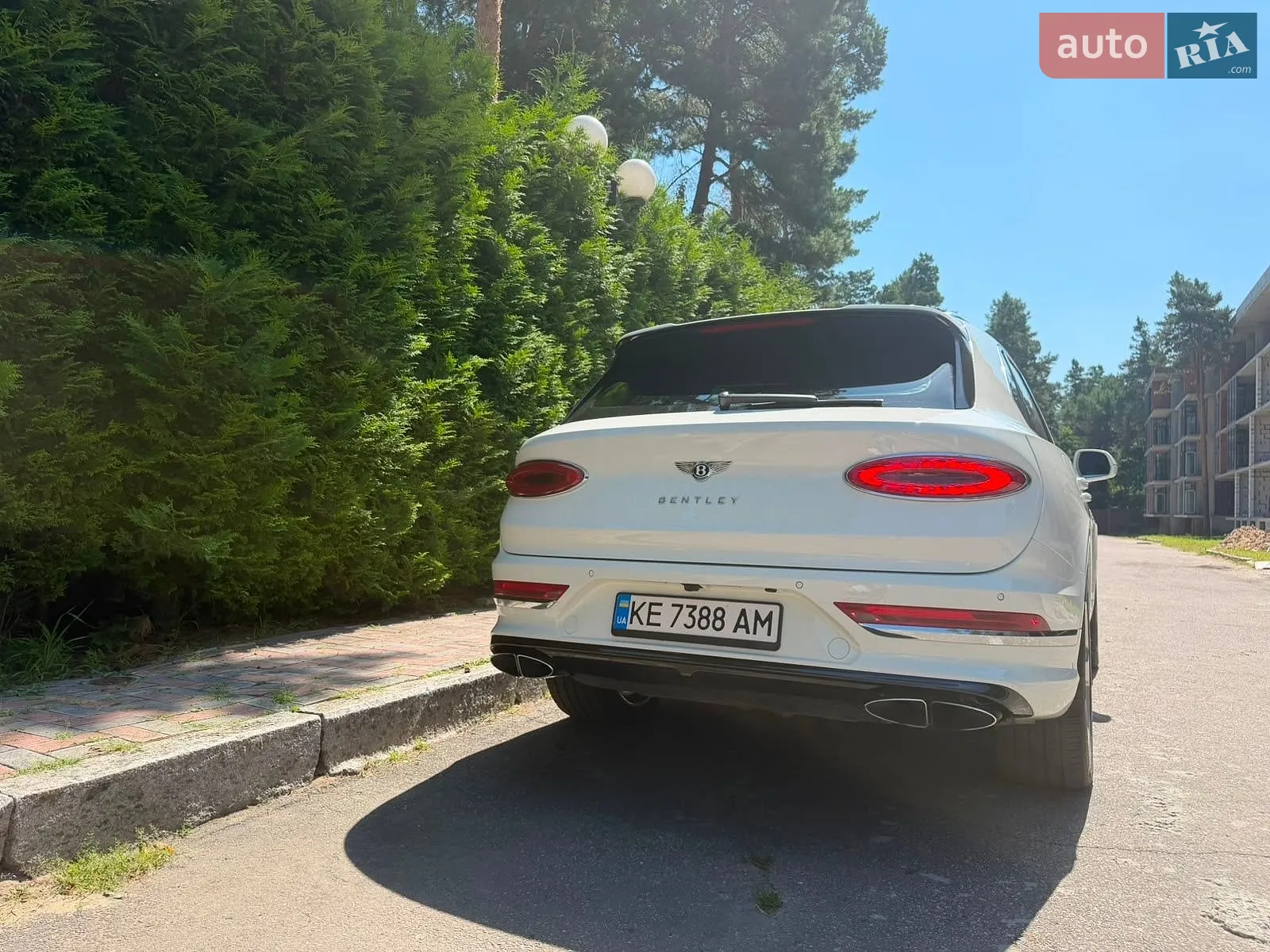 2021 Bentley Bentayga - мініатюра 5