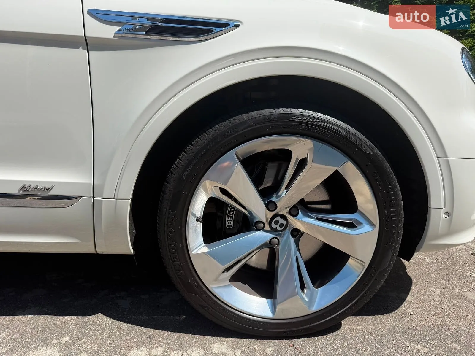 2021 Bentley Bentayga - мініатюра 9