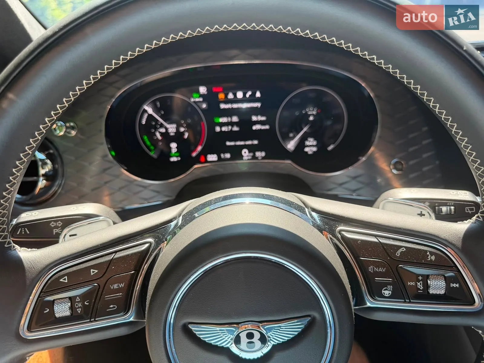 2021 Bentley Bentayga - мініатюра 11