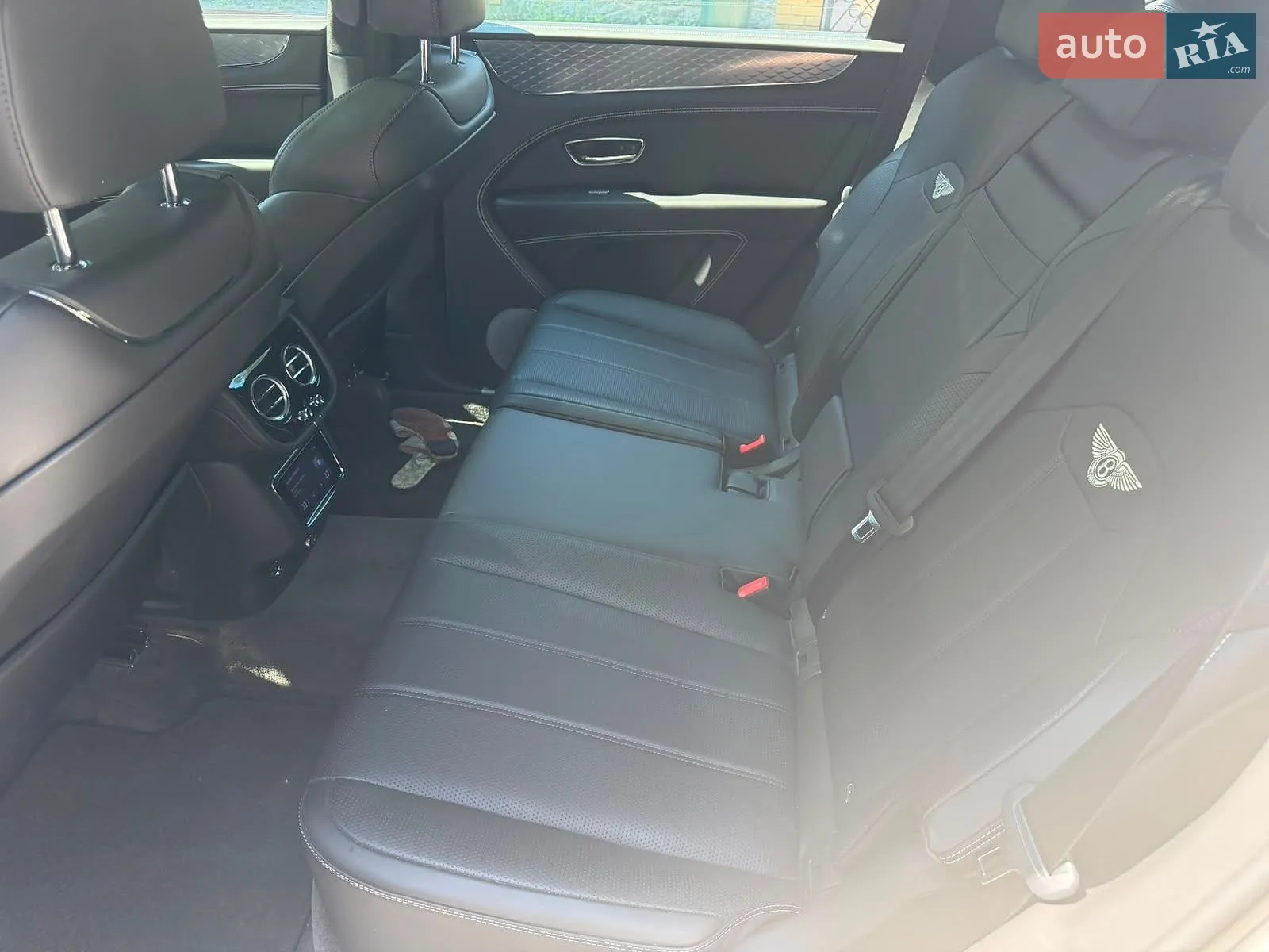 2021 Bentley Bentayga - мініатюра 13