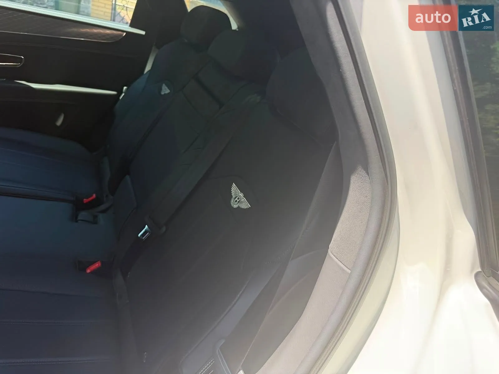 2021 Bentley Bentayga - мініатюра 15