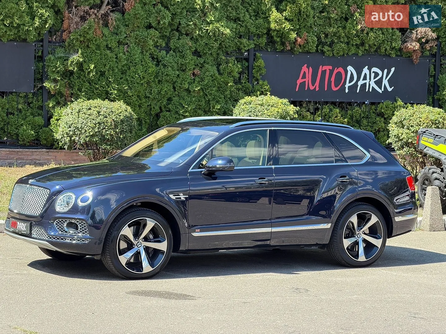 2016 Bentley Bentayga - мініатюра 6