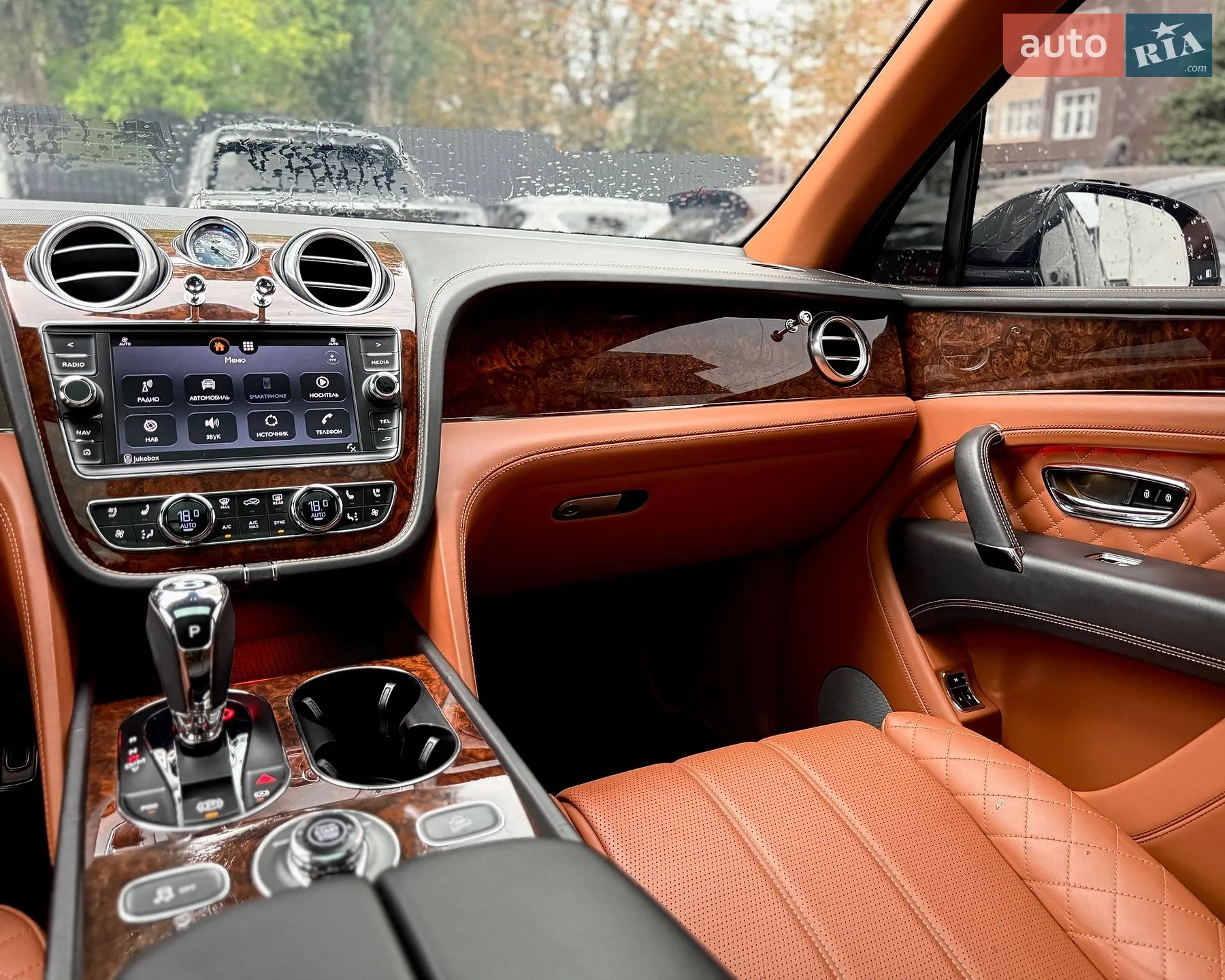 2018 Bentley Bentayga - мініатюра 24