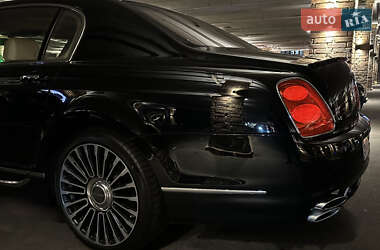 Седан Bentley Continental Flying Spur 2005 в 