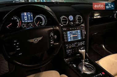 Седан Bentley Continental Flying Spur 2005 в 
