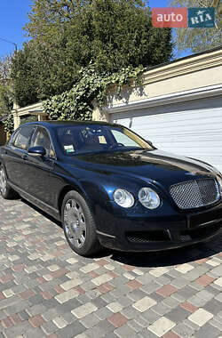 Седан Bentley Continental Flying Spur 2007 в 