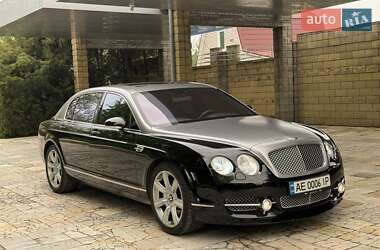 Седан Bentley Continental Flying Spur 2007 в 