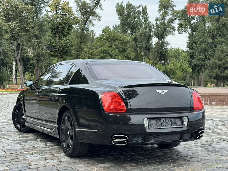 Седан Bentley Continental Flying Spur 2008 в Киеве