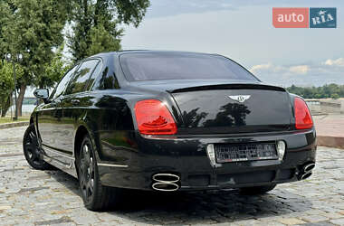 Седан Bentley Continental Flying Spur 2008 в 
