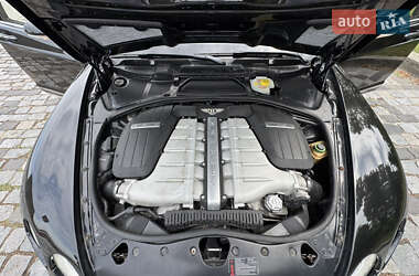 Седан Bentley Continental Flying Spur 2008 в 