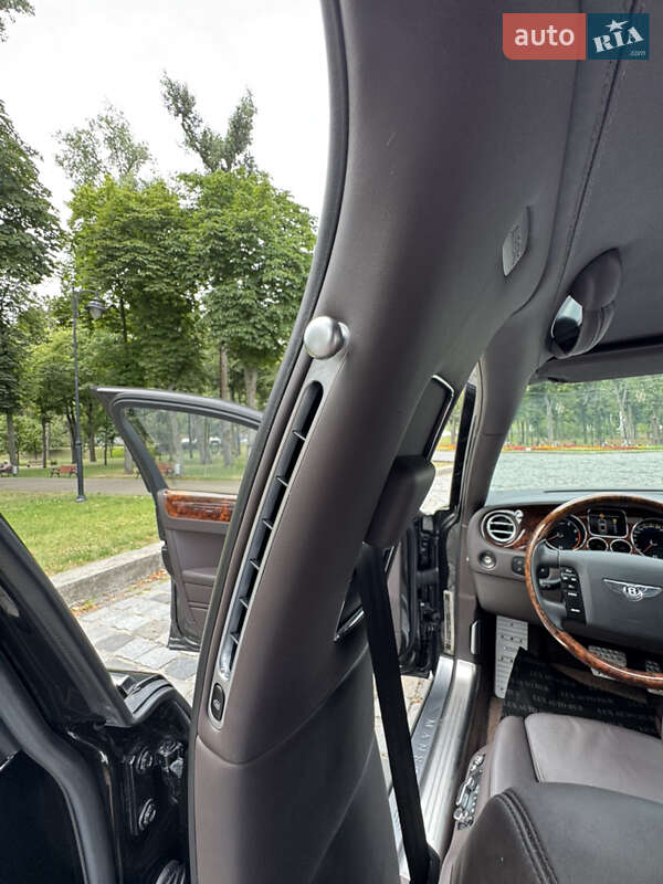 Седан Bentley Continental Flying Spur 2008 в Киеве