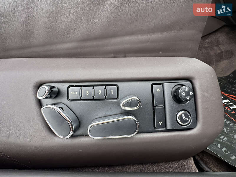 Седан Bentley Continental Flying Spur 2008 в Киеве