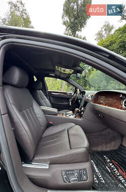 Седан Bentley Continental Flying Spur 2008 в 