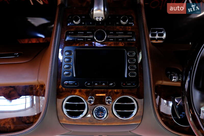 Седан Bentley Continental Flying Spur 2007 в Одессе фото 27 Седан Bentley Continental Flying Spur 2007 в Одессе