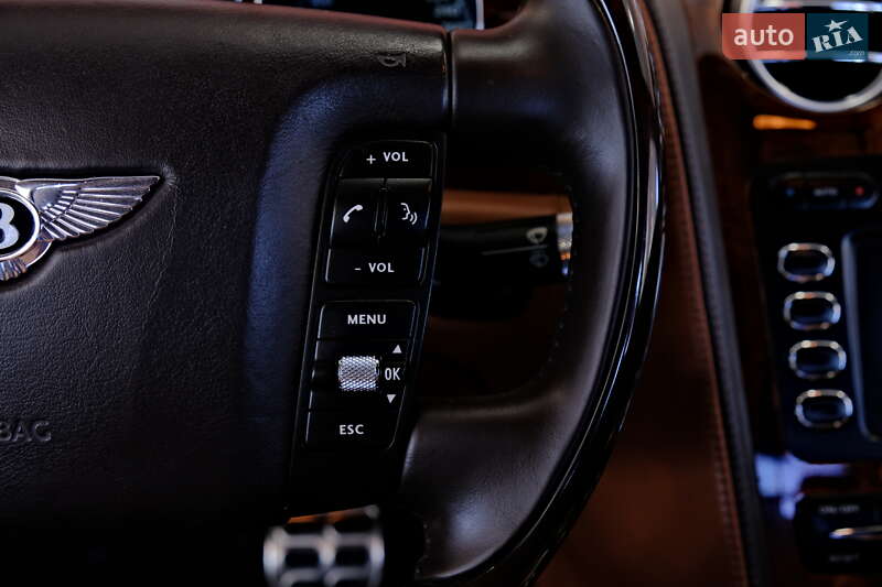 Седан Bentley Continental Flying Spur 2007 в Одессе фото 30 Седан Bentley Continental Flying Spur 2007 в Одессе