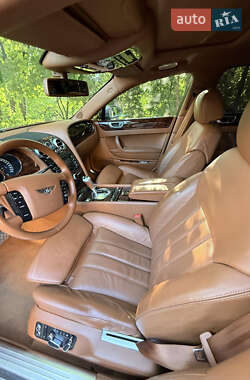 Седан Bentley Continental Flying Spur 2006 в 